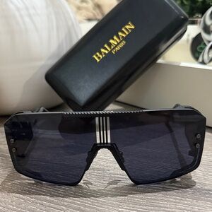 Balmain Black Unisex Oversized Sunglasses